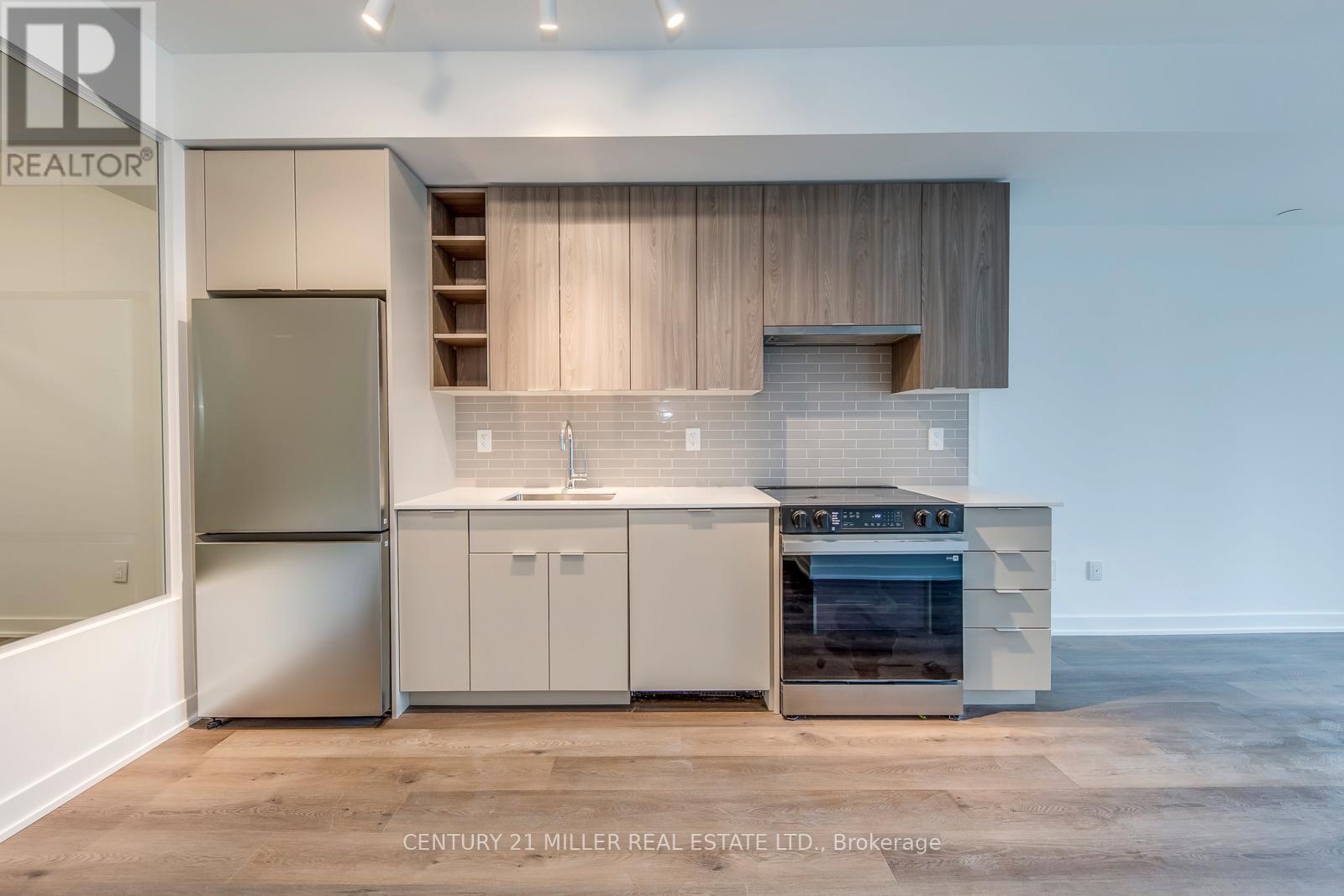 313 - 2075 Lakeshore Road, Burlington, Ontario  L7R 1E2 - Photo 6 - W13016670