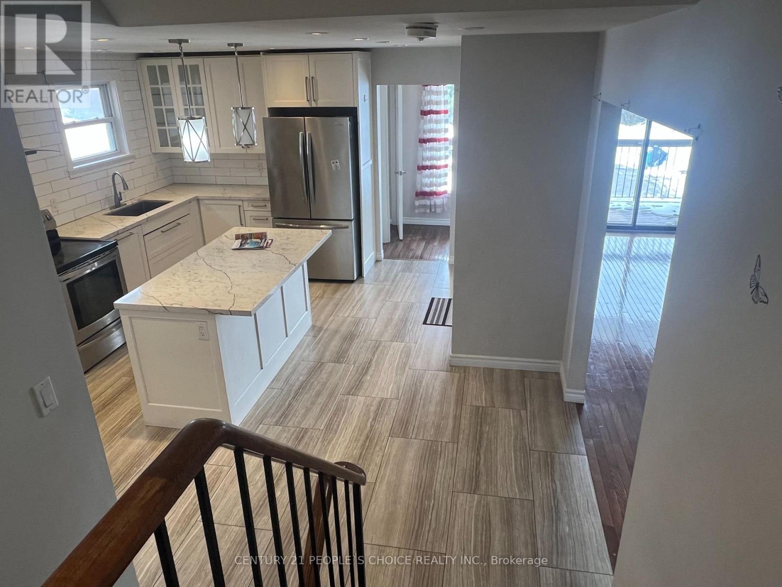 14 Albermarle Court, Brampton, Ontario  L6Z 1R4 - Photo 11 - W13016676