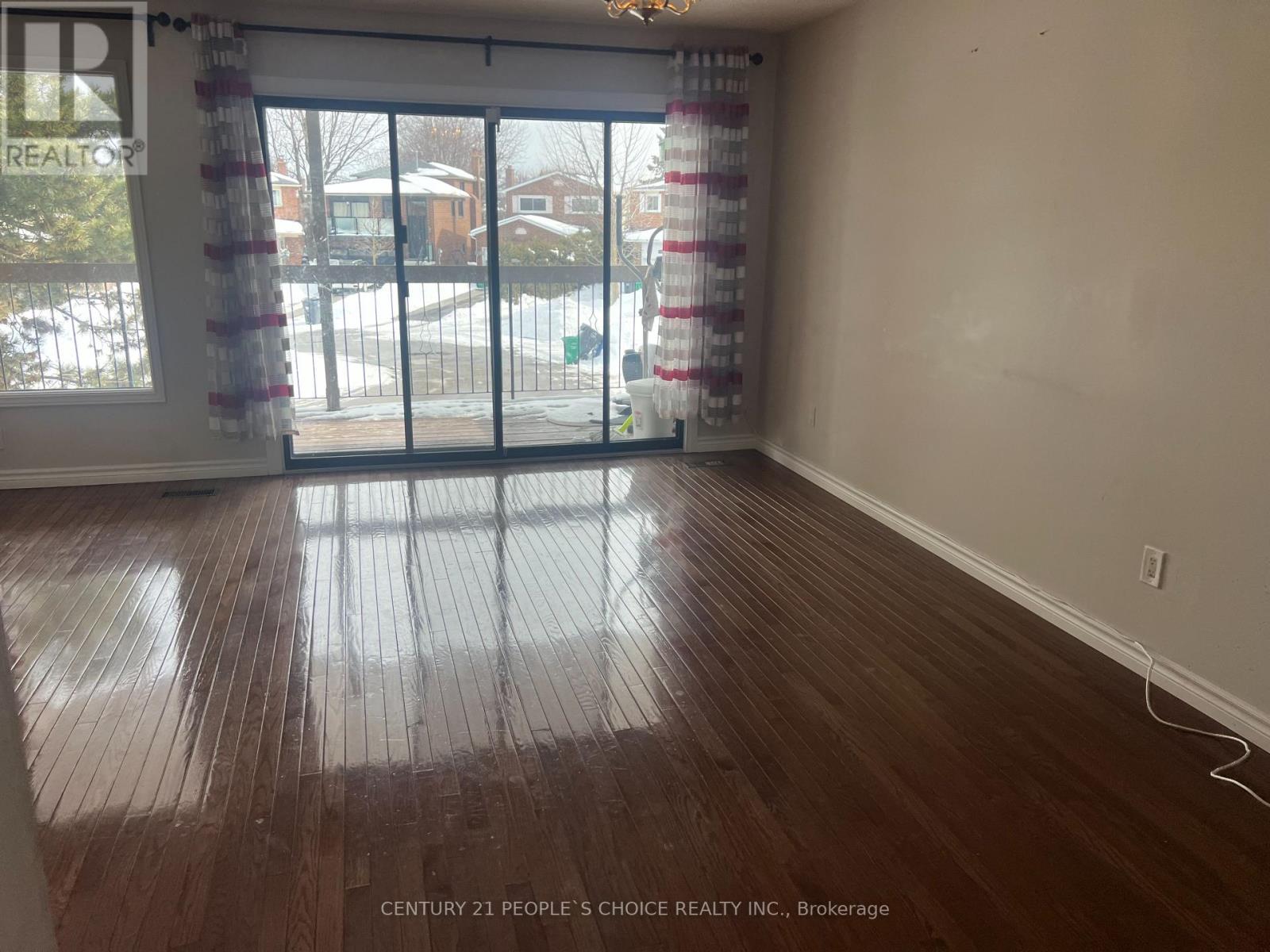 14 Albermarle Court, Brampton, Ontario  L6Z 1R4 - Photo 3 - W13016676