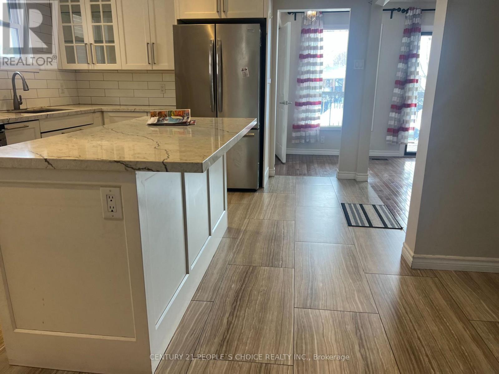 14 Albermarle Court, Brampton, Ontario  L6Z 1R4 - Photo 6 - W13016676