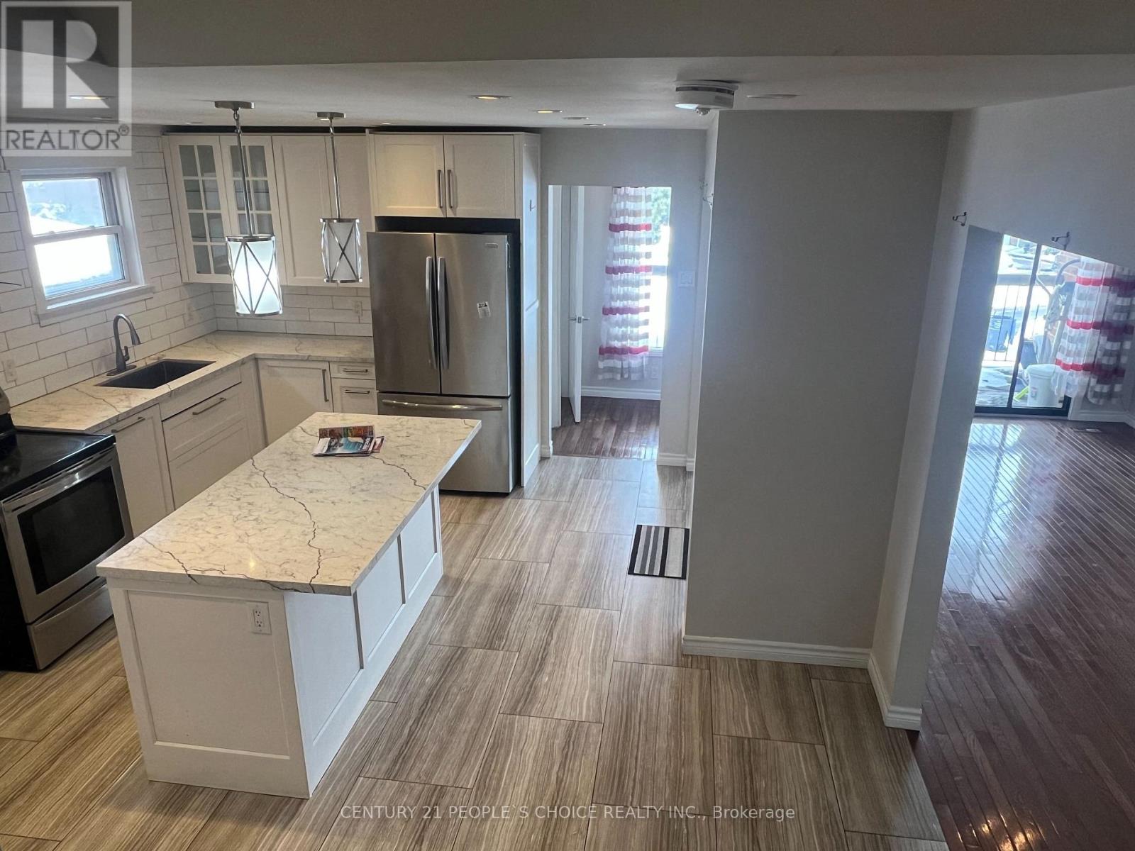 14 Albermarle Court, Brampton, Ontario  L6Z 1R4 - Photo 9 - W13016676