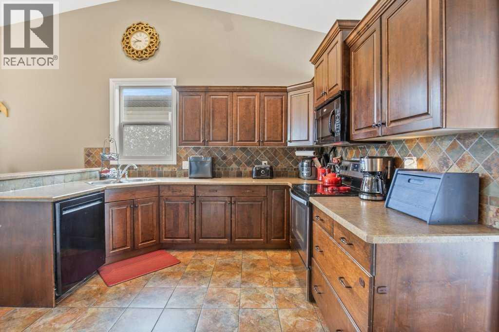 25 Hammond Close, Sylvan Lake, Alberta  T4S 0C7 - Photo 7 - A2294046