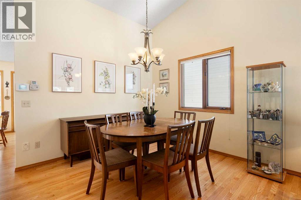 221 Scurfield Place Nw, Calgary, Alberta  T3L 1T3 - Photo 8 - A2299308