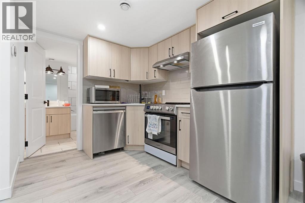 54 Belmont Manor Sw, Calgary, Alberta  T2X 5E4 - Photo 38 - A2300250