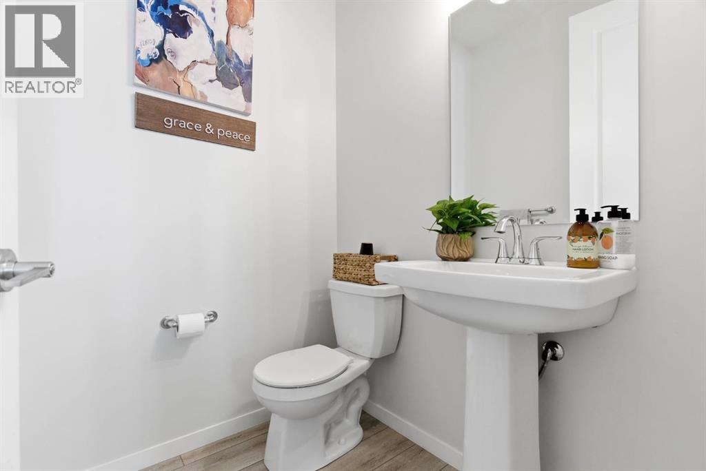 54 Belmont Manor Sw, Calgary, Alberta  T2X 5E4 - Photo 17 - A2300250