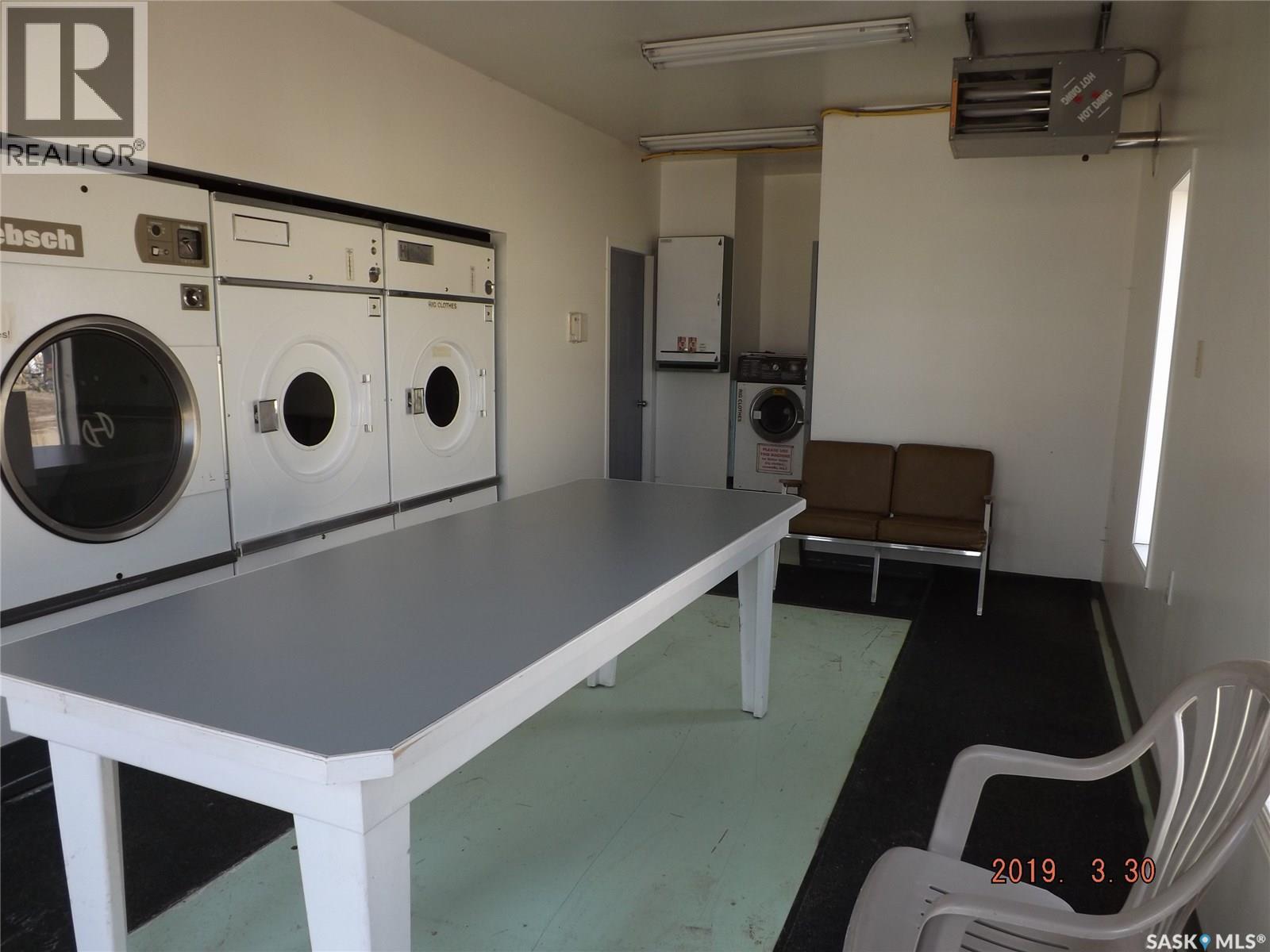 522 Mann Avenue, Radville, Saskatchewan  S0C 2G0 - Photo 7 - SK033135