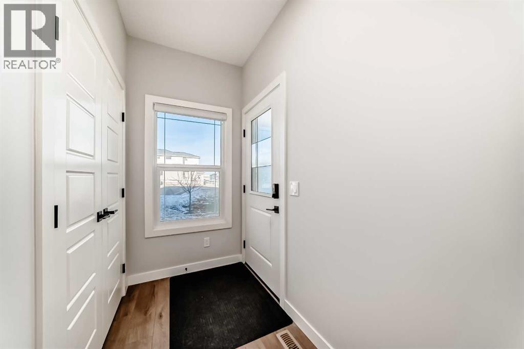 47 Amblefield Grove Nw, Calgary, Alberta  T3P 2B7 - Photo 5 - A2295378