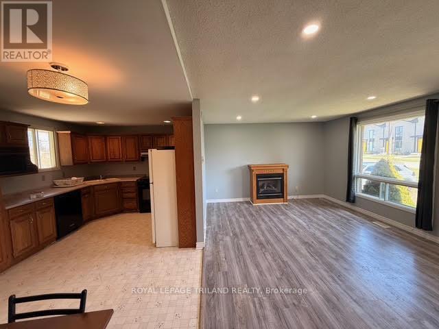 165 Railway Avenue, Middlesex Centre, Ontario  N0L 1R0 - Photo 4 - X13016700