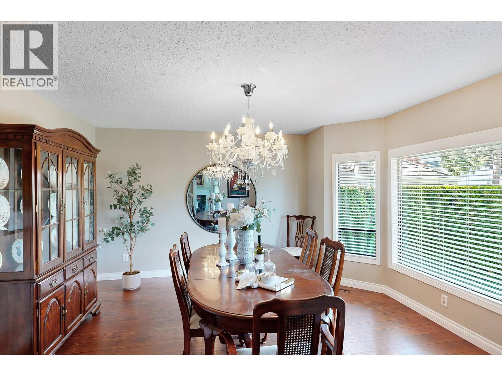 496 Glenbrook Drive, New Westminster, British Columbia  V3L 5K1 - Photo 6 - R3108342