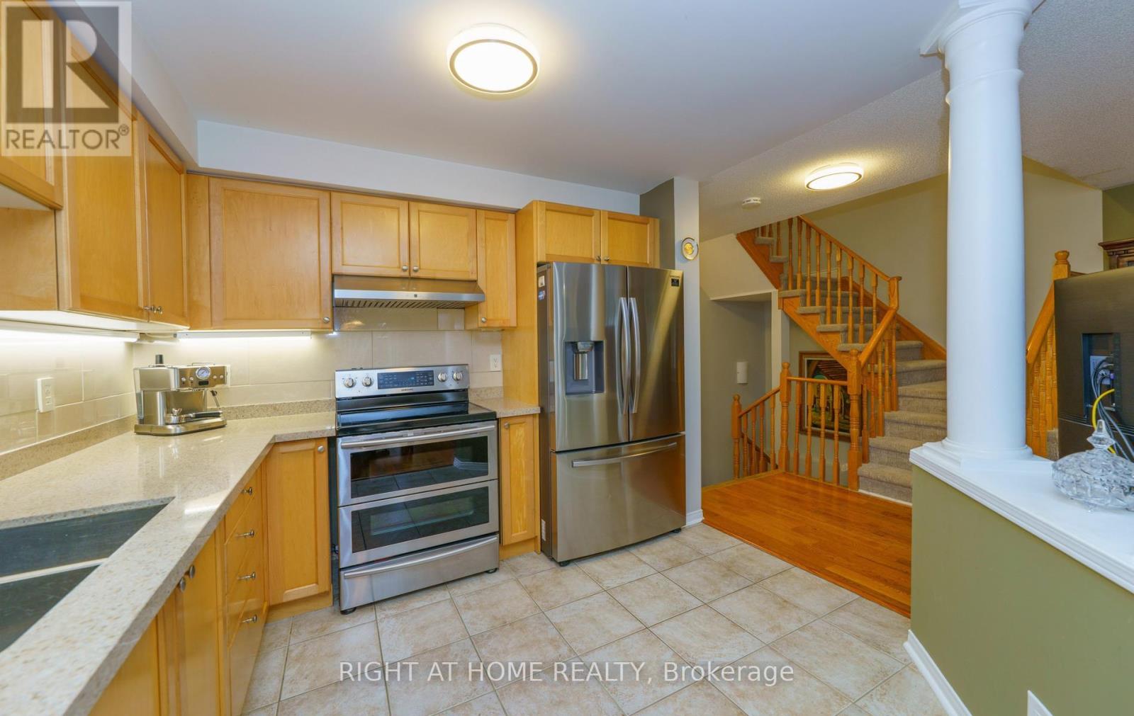 21 Marshview Avenue, Aurora, Ontario  L4G 7W2 - Photo 12 - N13016714