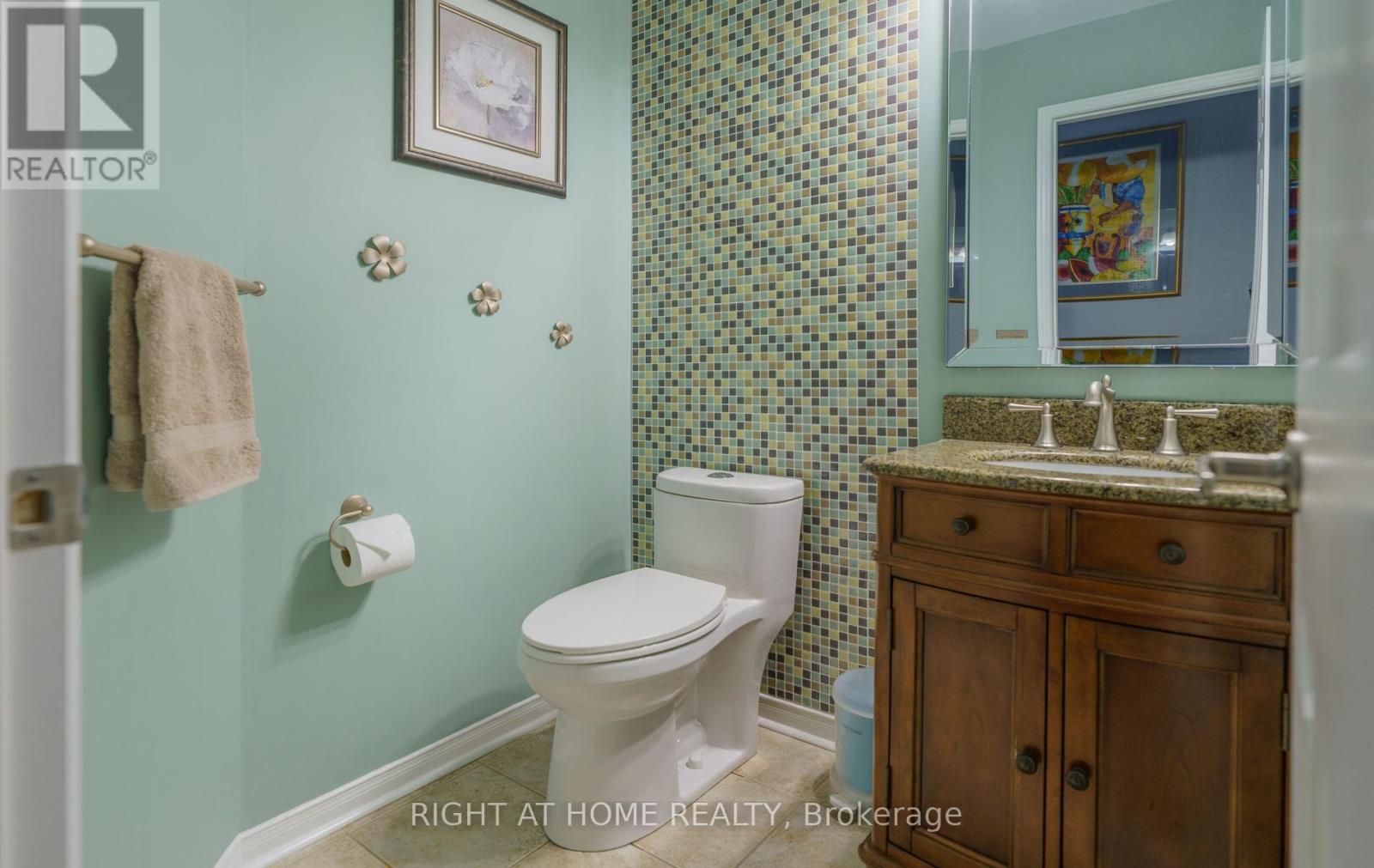 21 Marshview Avenue, Aurora, Ontario  L4G 7W2 - Photo 13 - N13016714