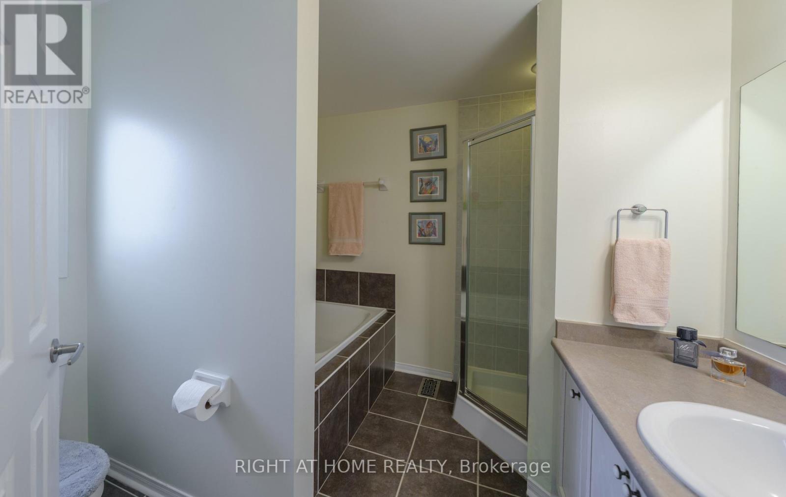 21 Marshview Avenue, Aurora, Ontario  L4G 7W2 - Photo 16 - N13016714