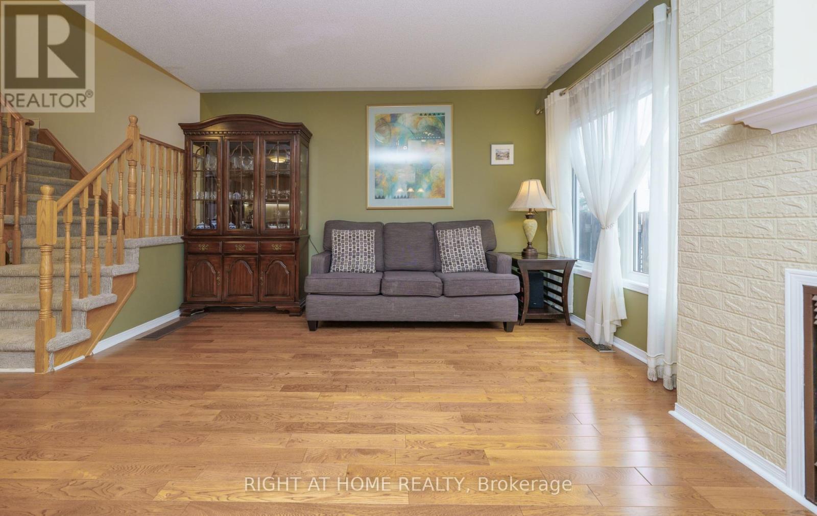 21 Marshview Avenue, Aurora, Ontario  L4G 7W2 - Photo 6 - N13016714