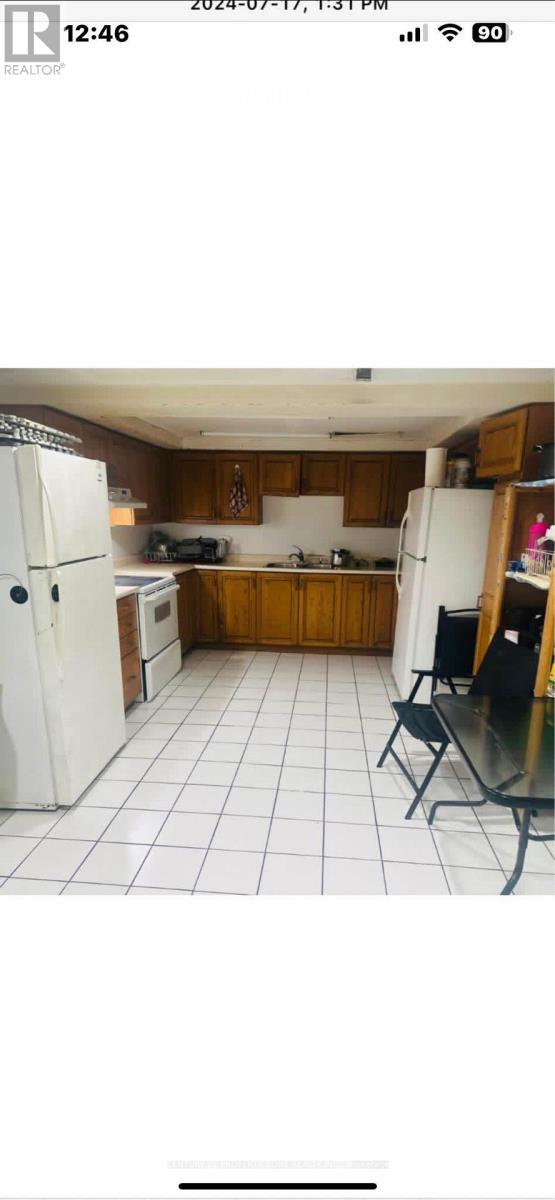 ROOM 1 BSMT - 3232 BRANDON GATE DRIVE, Mississauga, Ontario