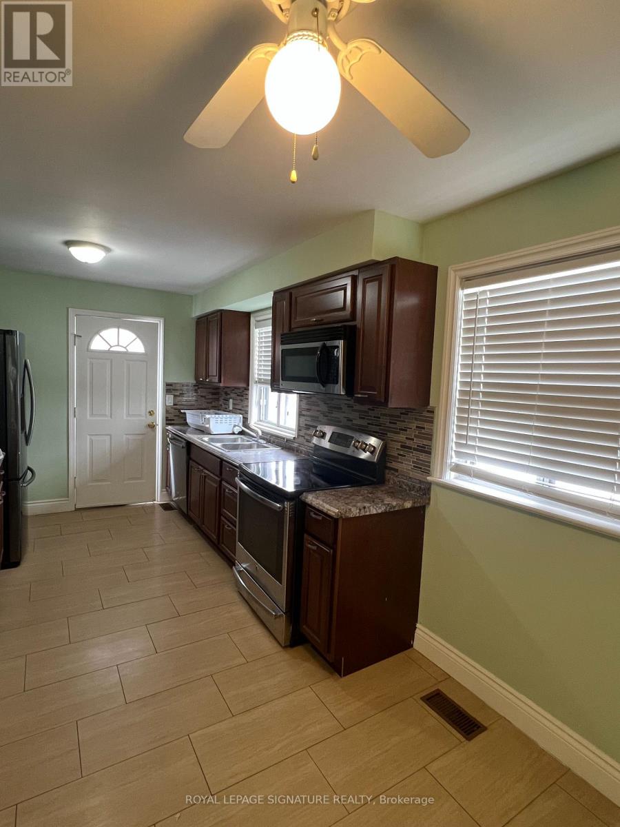 Main Floor - 5 Wesley Street, Toronto, Ontario  M8Y 2W4 - Photo 10 - W13016708