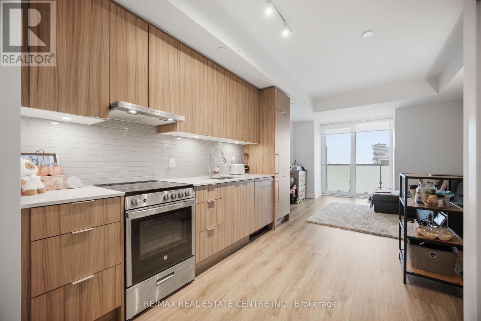 4905 - 430 Square One Drive, Mississauga, Ontario  L5B 0L6 - Photo 10 - W13016750