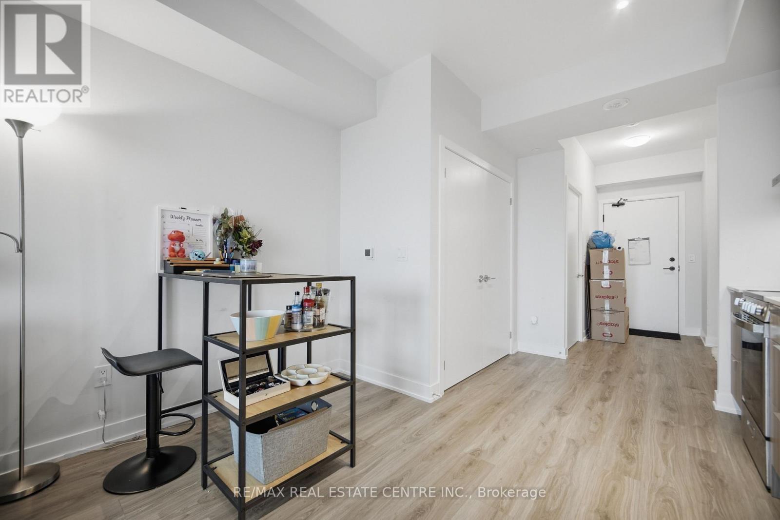 4905 - 430 Square One Drive, Mississauga, Ontario  L5B 0L6 - Photo 12 - W13016750