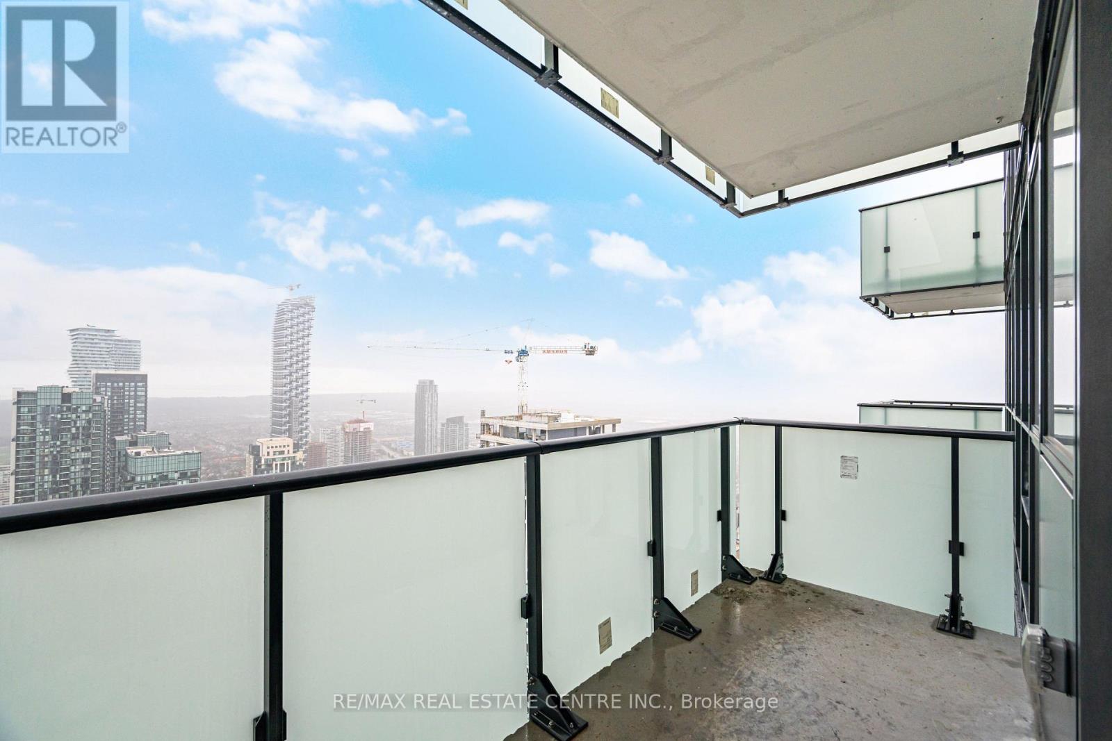 4905 - 430 Square One Drive, Mississauga, Ontario  L5B 0L6 - Photo 25 - W13016750