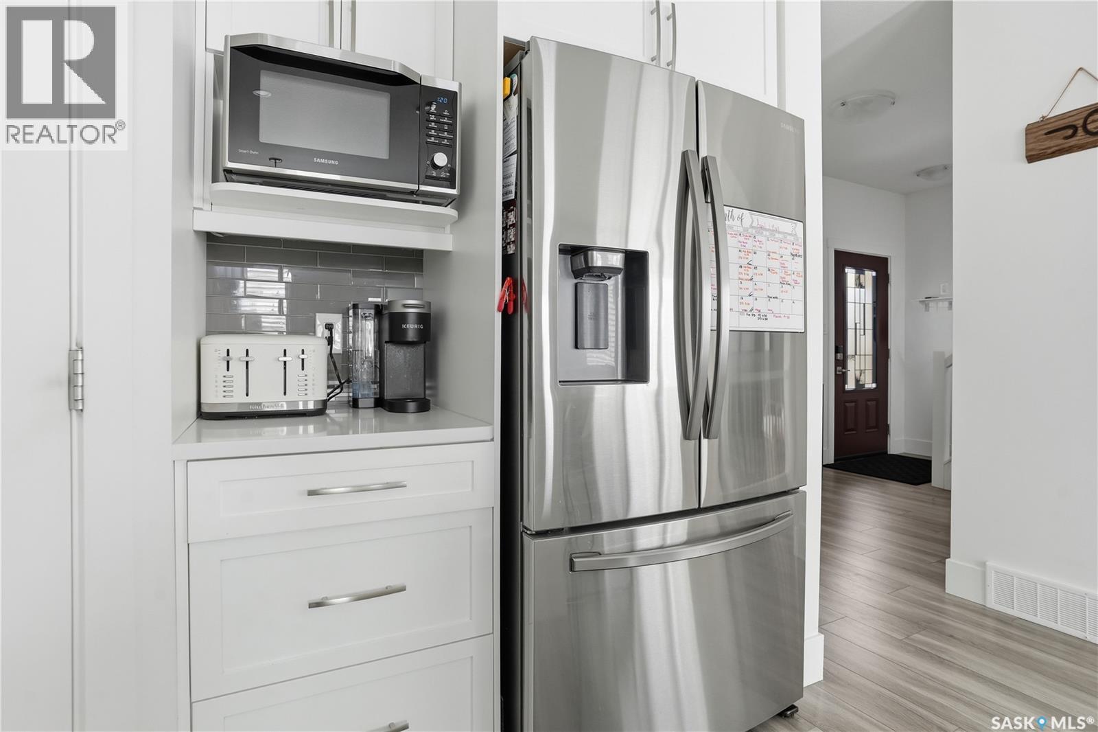 1037 Maplewood Drive, Moose Jaw, Saskatchewan  S6J 0E4 - Photo 12 - SK033318