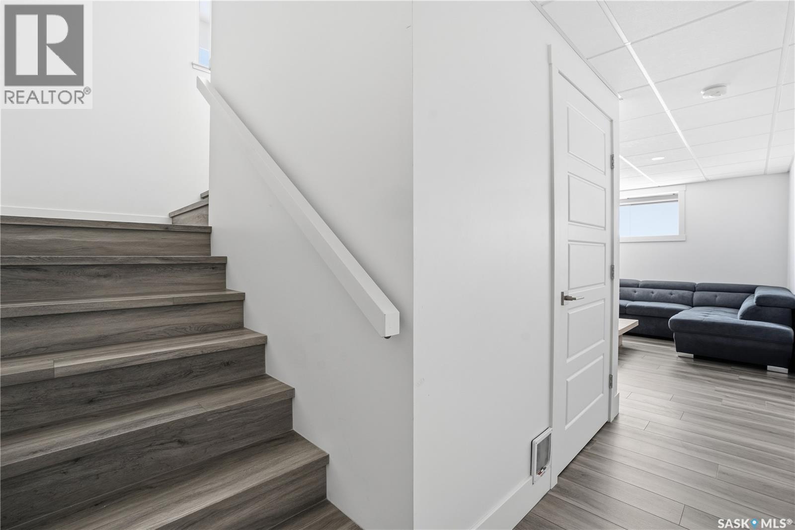 1037 Maplewood Drive, Moose Jaw, Saskatchewan  S6J 0E4 - Photo 32 - SK033318