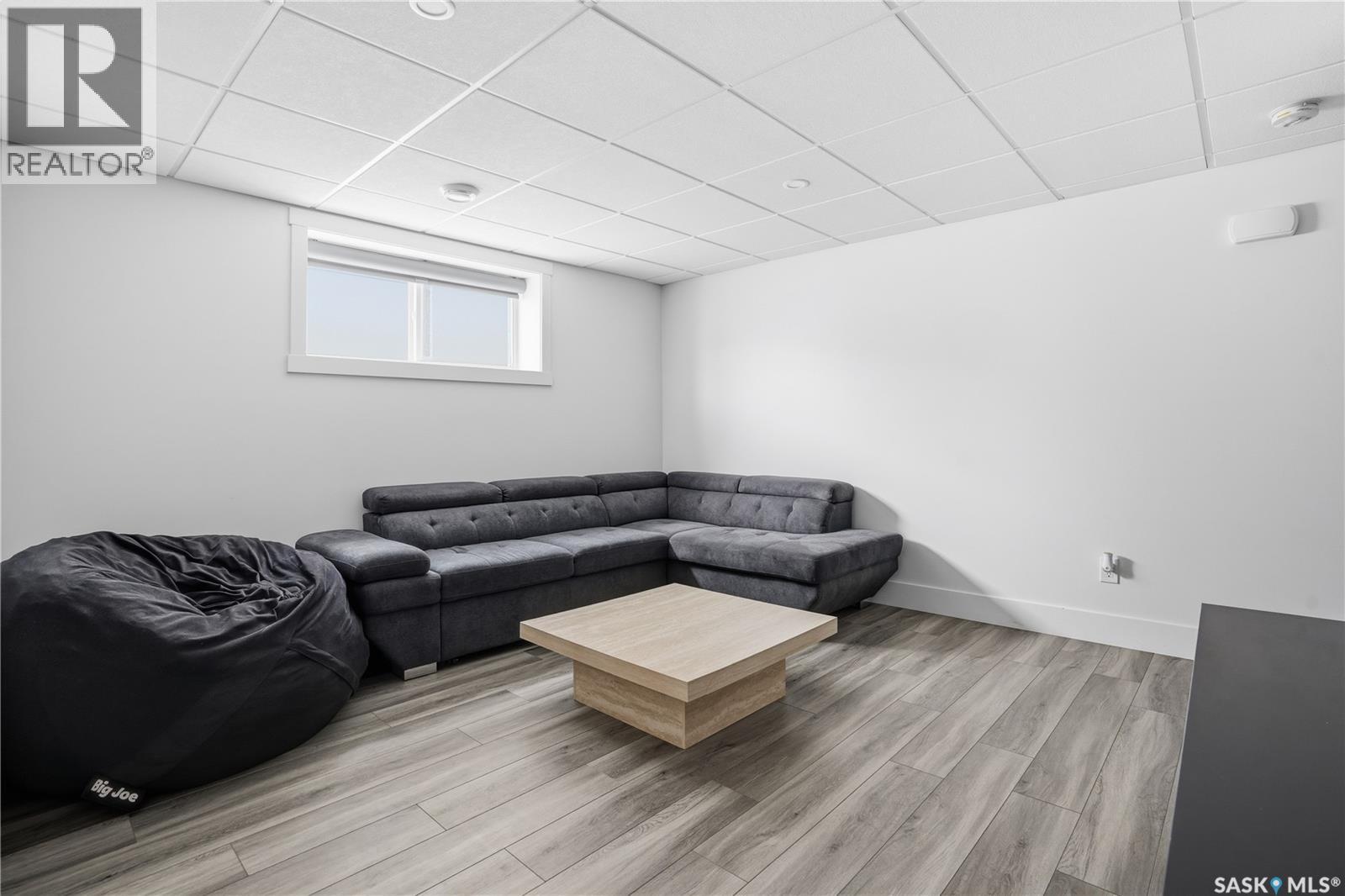 1037 Maplewood Drive, Moose Jaw, Saskatchewan  S6J 0E4 - Photo 34 - SK033318