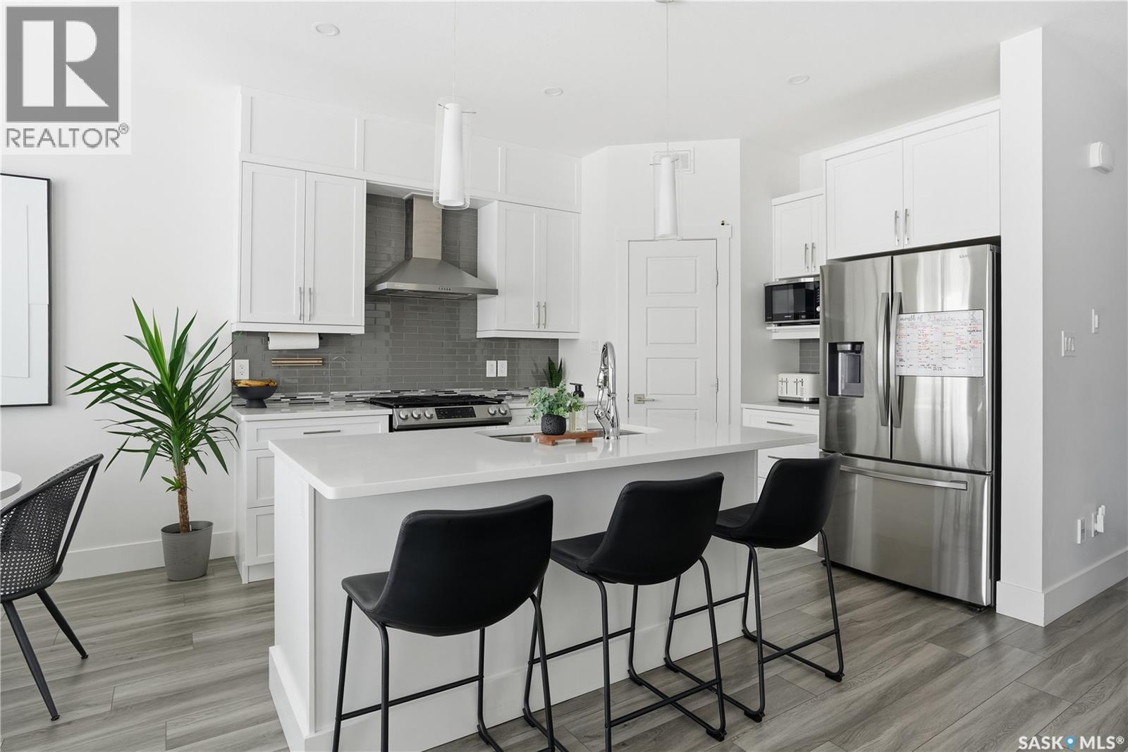 1037 Maplewood Drive, Moose Jaw, Saskatchewan  S6J 0E4 - Photo 7 - SK033318