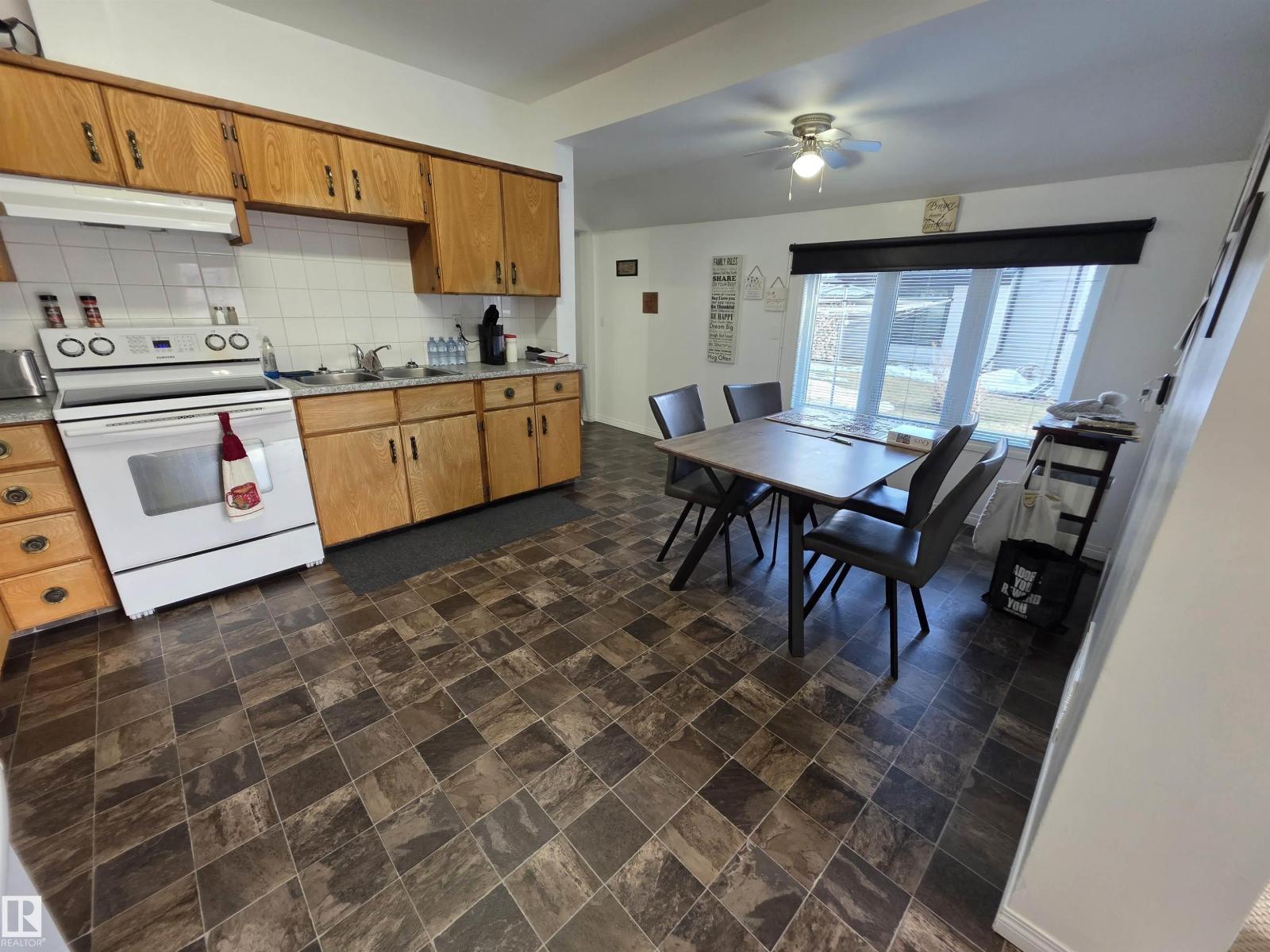 4929 53 St, Entwistle, Alberta  T0E 0S0 - Photo 7 - E4483081