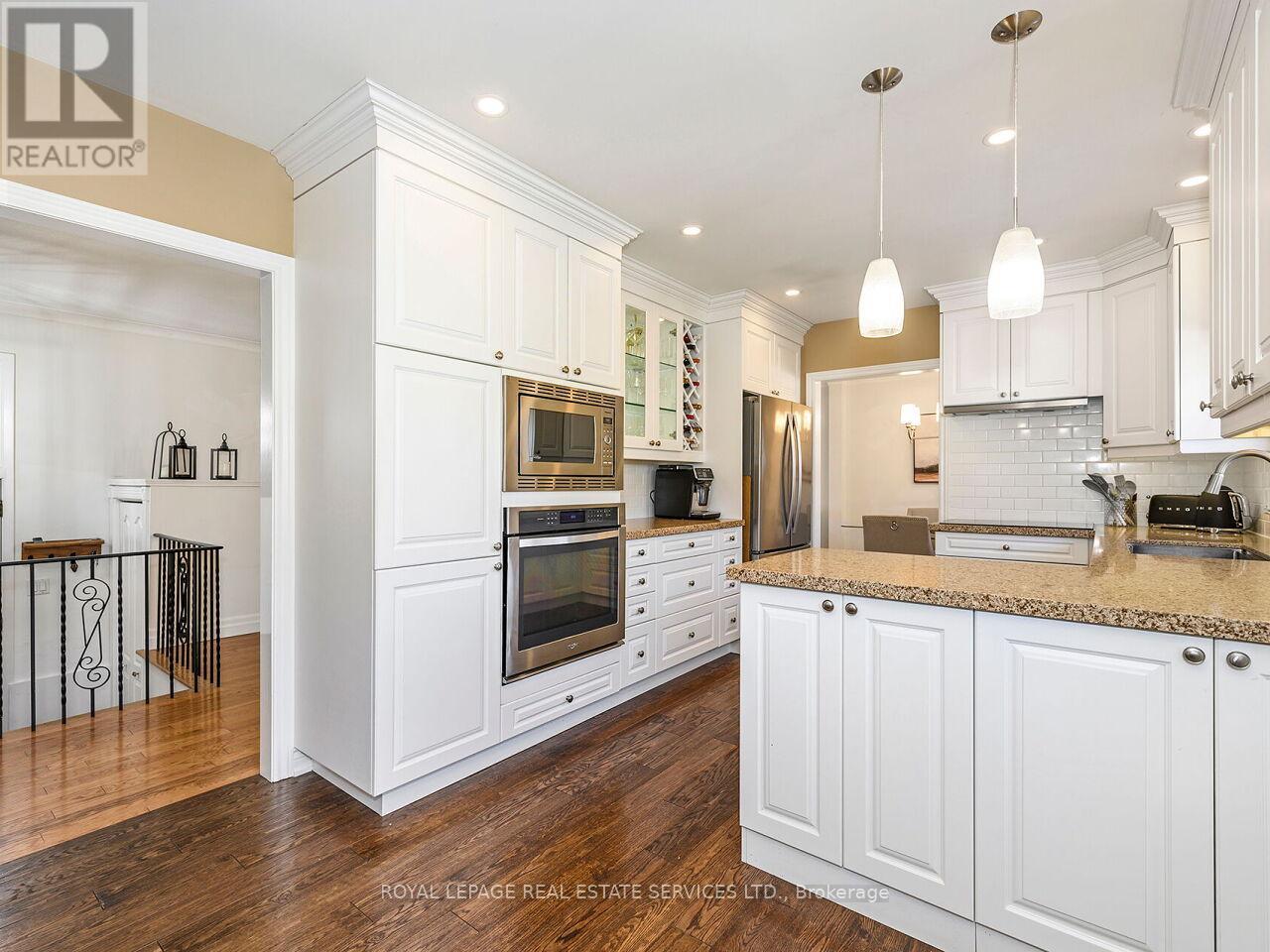 1602 Carletta Drive, Mississauga, Ontario  L4X 1E5 - Photo 20 - W12838956