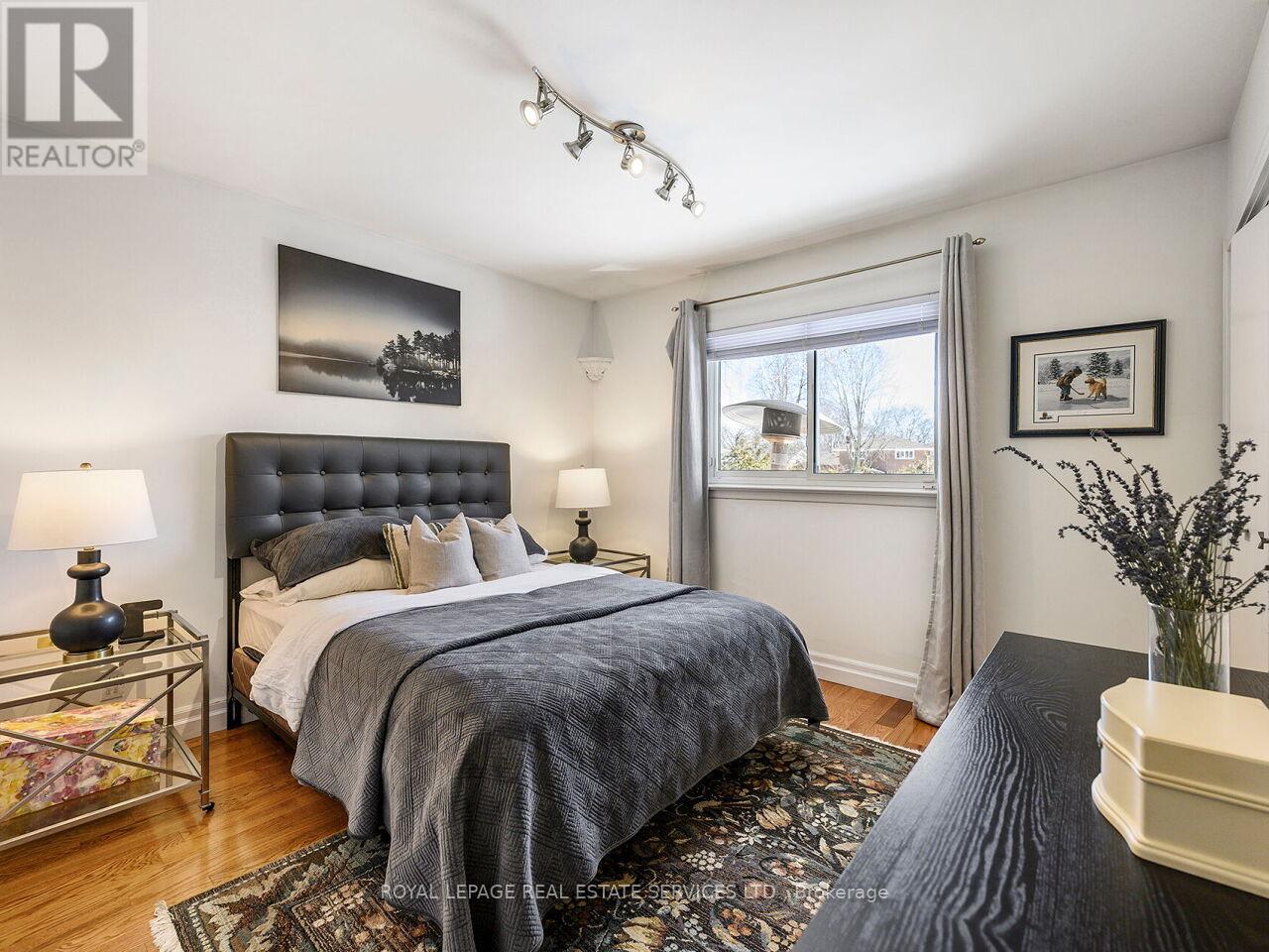 1602 Carletta Drive, Mississauga, Ontario  L4X 1E5 - Photo 24 - W12838956