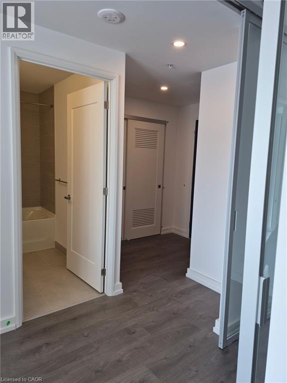 75 James Street S Unit# 818, Hamilton, Ontario  L8P 2Y9 - Photo 8 - 40822106