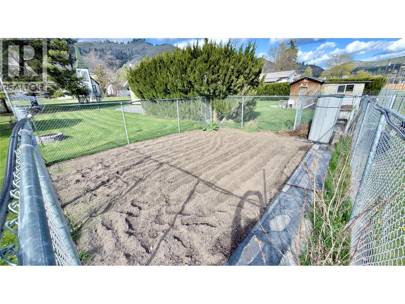 570 Eholt Street, Midway, British Columbia  V0H 1M0 - Photo 12 - 10374397