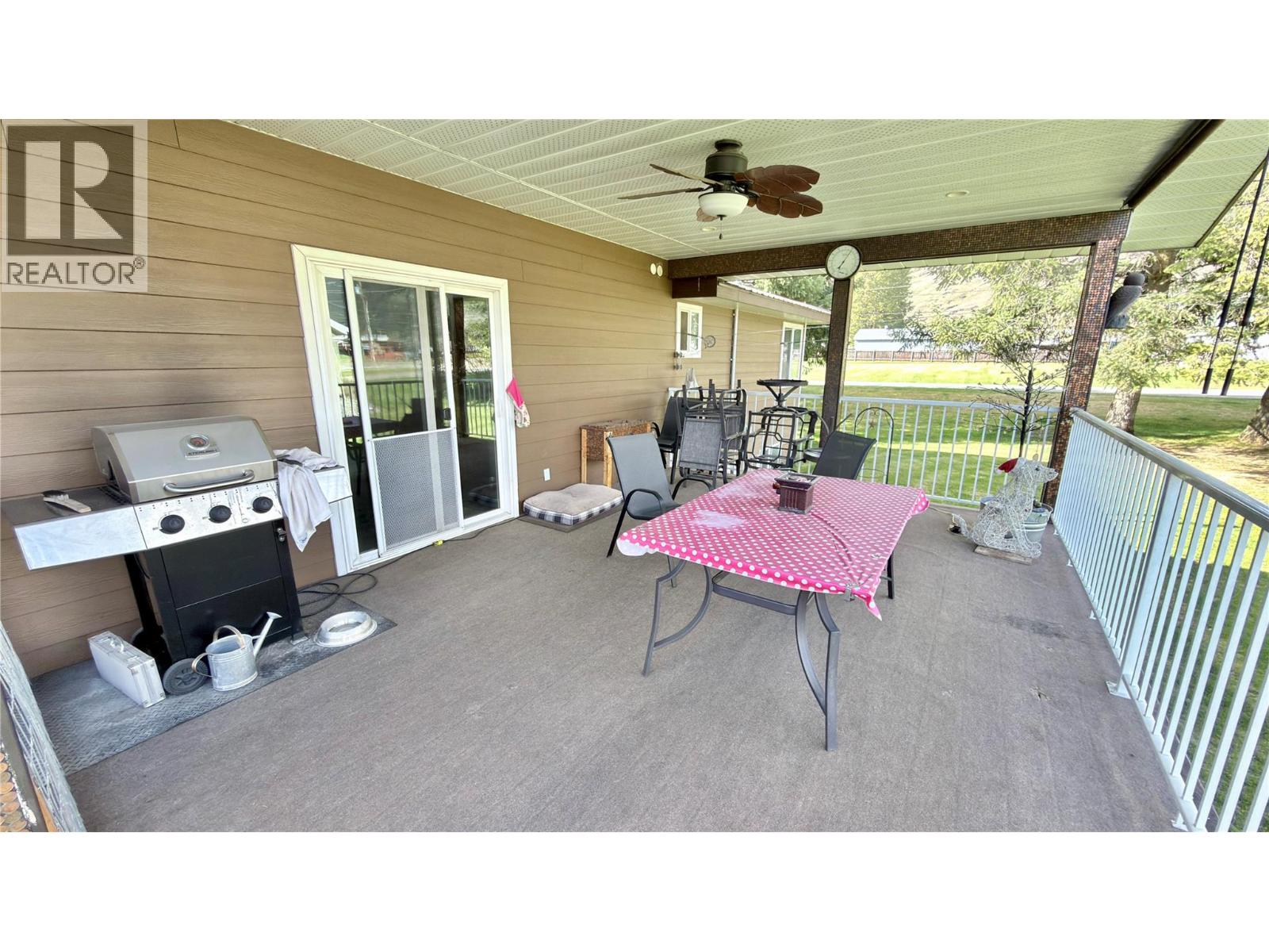 570 Eholt Street, Midway, British Columbia  V0H 1M0 - Photo 14 - 10374397