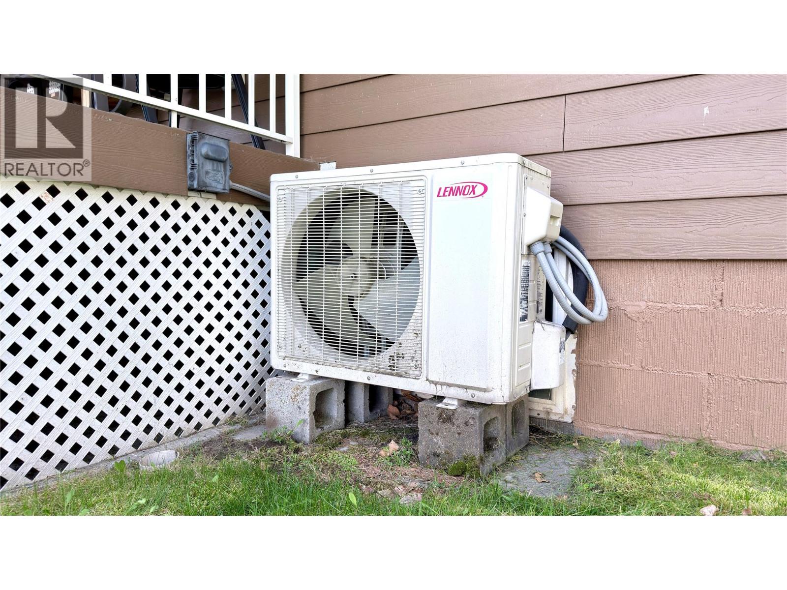 570 Eholt Street, Midway, British Columbia  V0H 1M0 - Photo 13 - 10374397