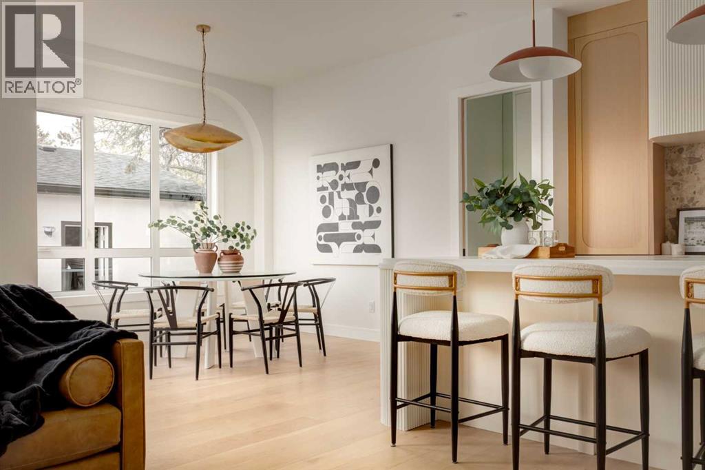 8812 33 Avenue NW, Calgary, Alberta  T3B 1M5 - Photo 2 - A2299699