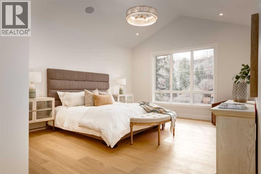 8812 33 Avenue NW, Calgary, Alberta  T3B 1M5 - Photo 19 - A2299699