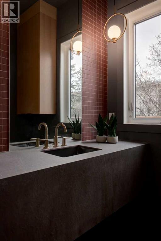 8812 33 Avenue NW, Calgary, Alberta  T3B 1M5 - Photo 14 - A2299699