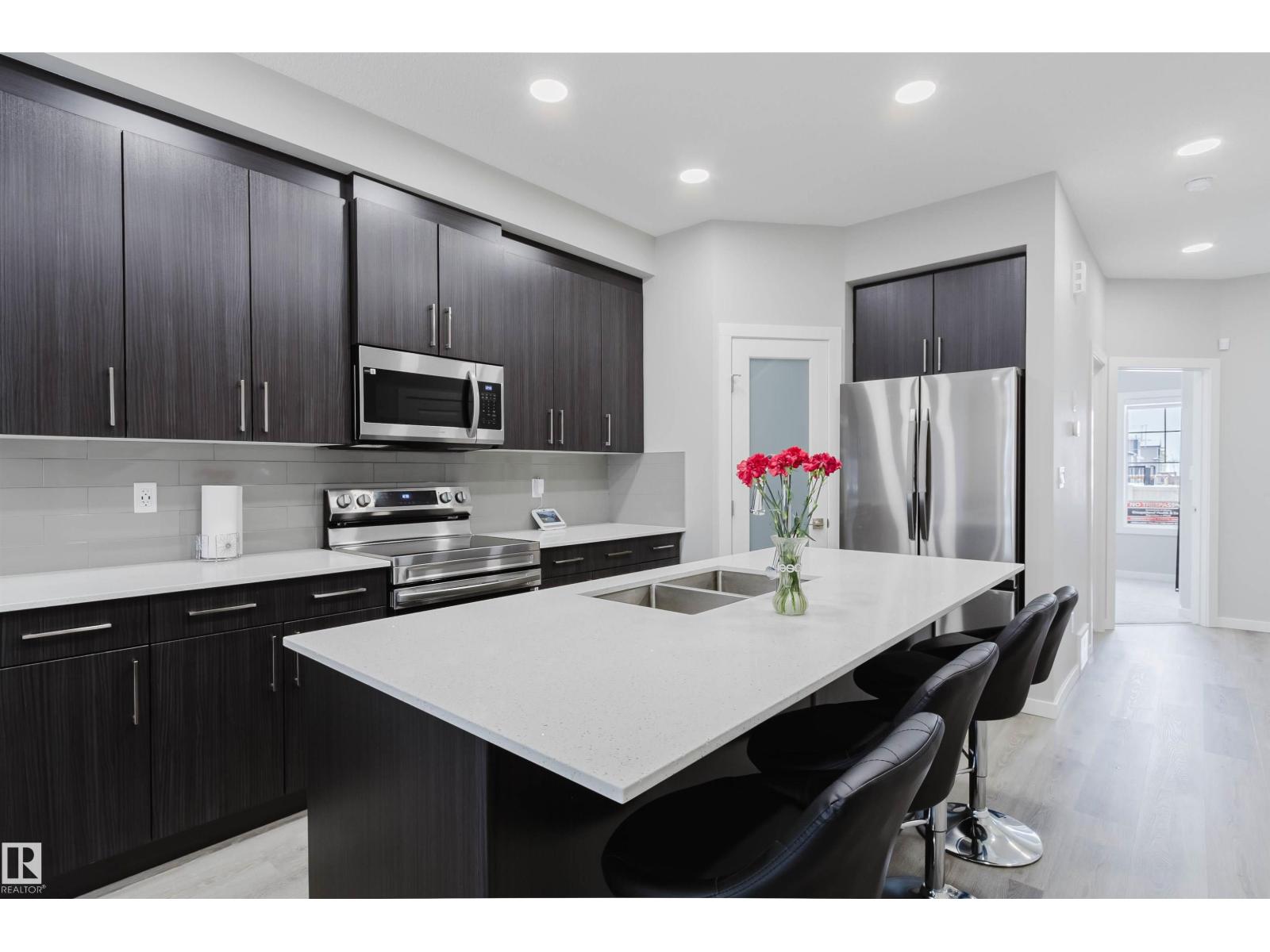 343 Edgemont Dr Nw, Edmonton, Alberta  T6M 3G7 - Photo 8 - E4479669