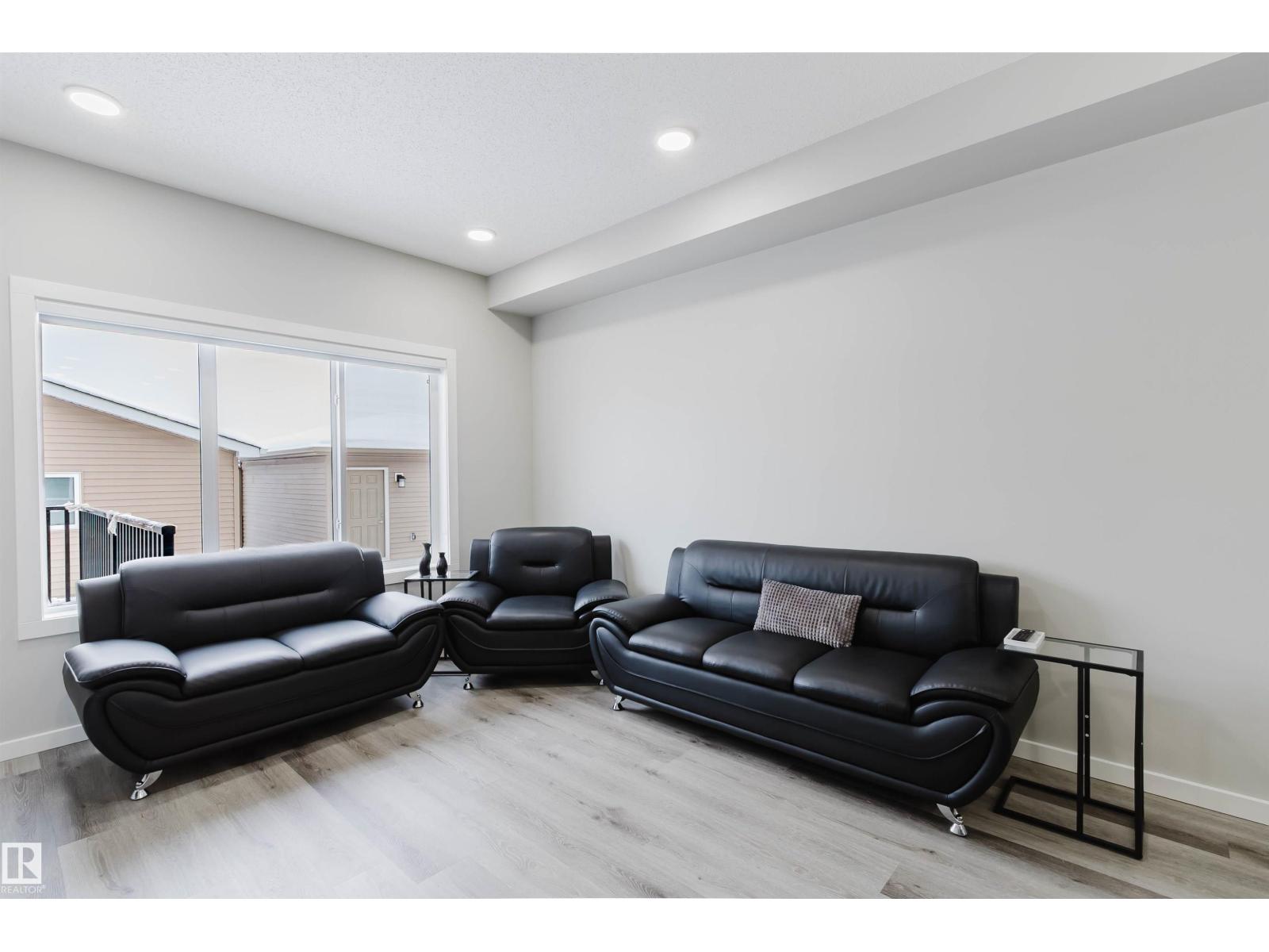 343 Edgemont Dr Nw, Edmonton, Alberta  T6M 3G7 - Photo 13 - E4479669