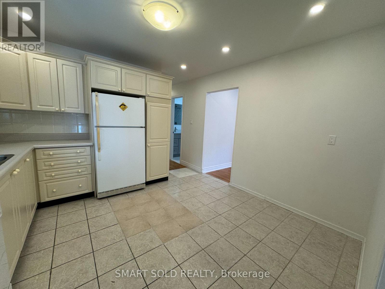 Upper - 20 Bedle Avenue, Toronto, Ontario  M2H 1K8 - Photo 13 - C12897590