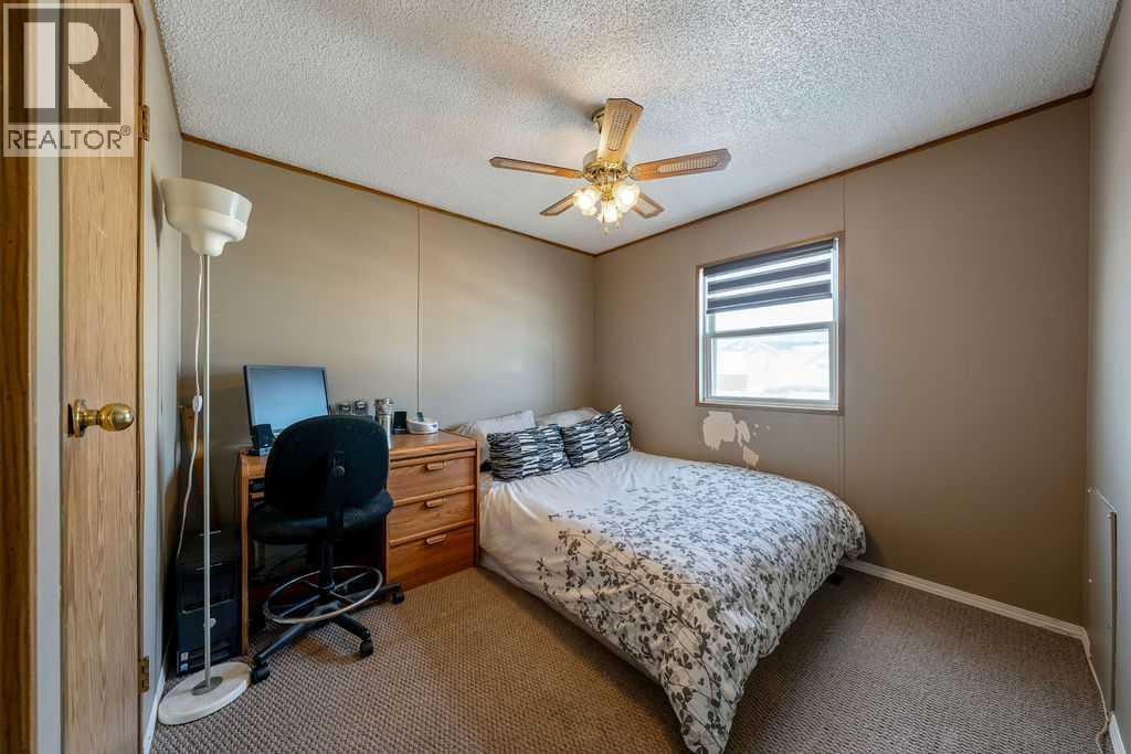 131 Heritage Drive, Okotoks, Alberta  T1S 1M4 - Photo 16 - A2303205