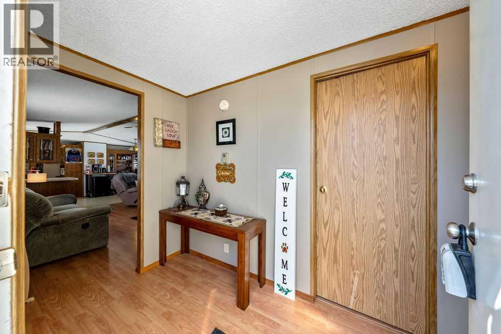 131 Heritage Drive, Okotoks, Alberta  T1S 1M4 - Photo 2 - A2303205