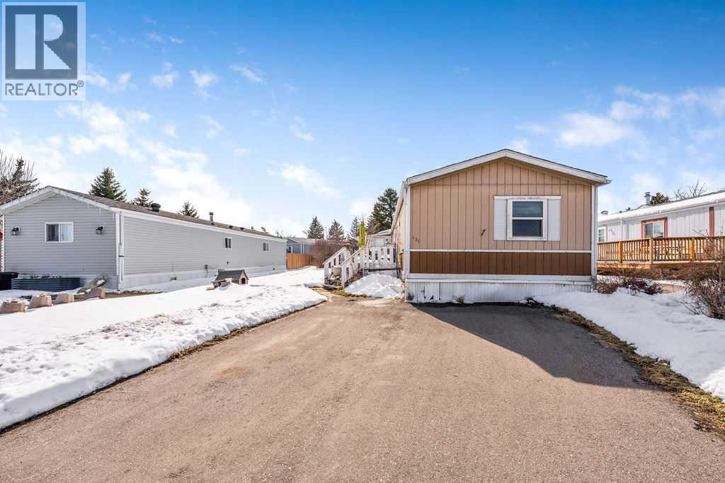 131 Heritage Drive, Okotoks, Alberta  T1S 1M4 - Photo 21 - A2303205