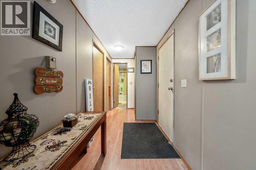 131 Heritage Drive, Okotoks, Alberta  T1S 1M4 - Photo 3 - A2303205