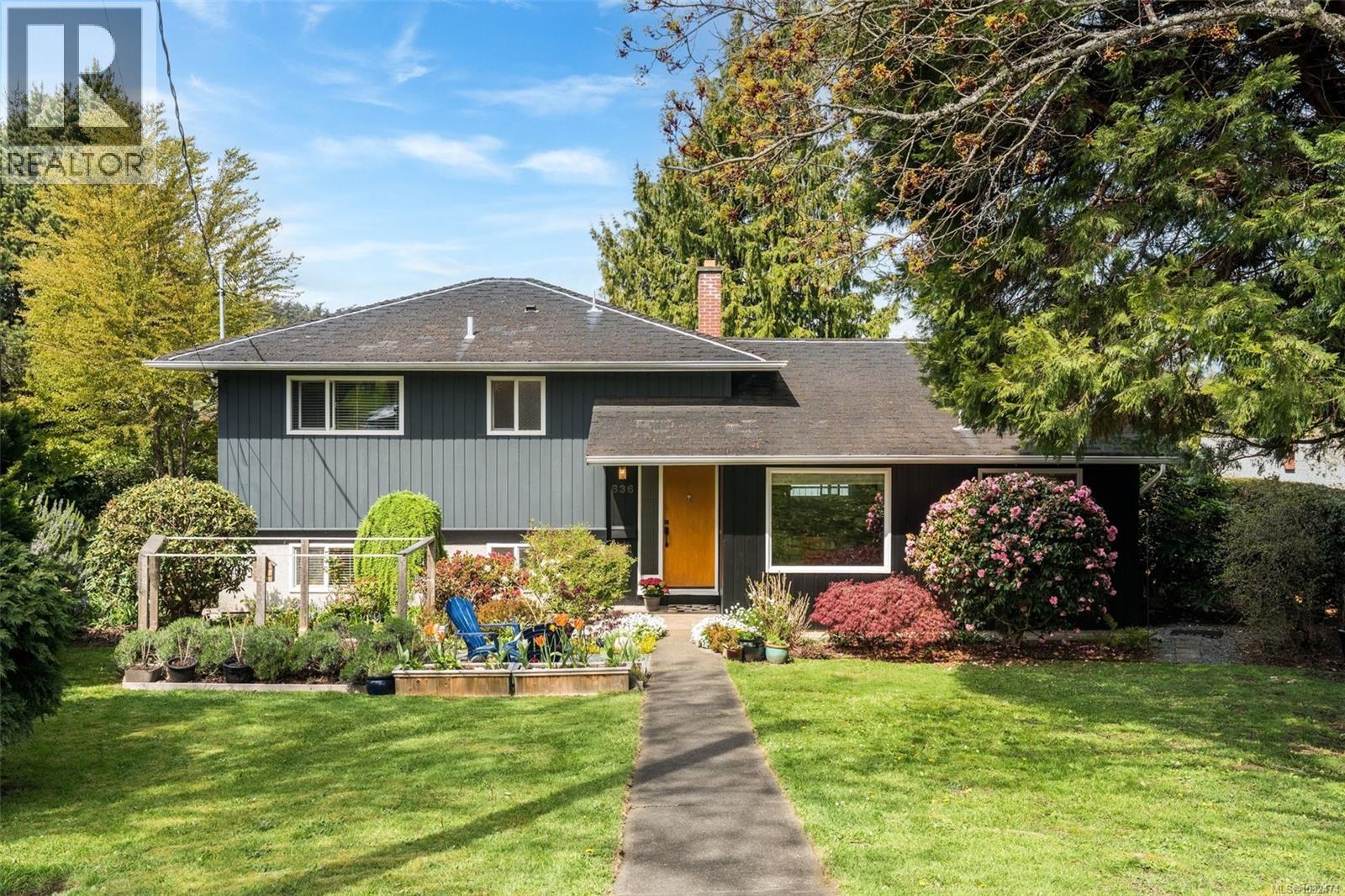 836 Elrick Pl, Esquimalt, British Columbia