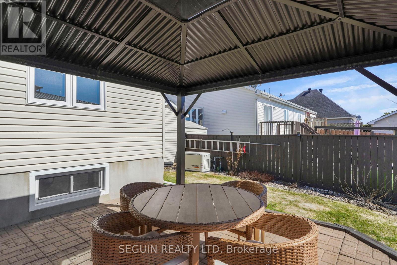 77 Richard Street, Alfred And Plantagenet, Ontario  K0B 1A0 - Photo 30 - X13016774