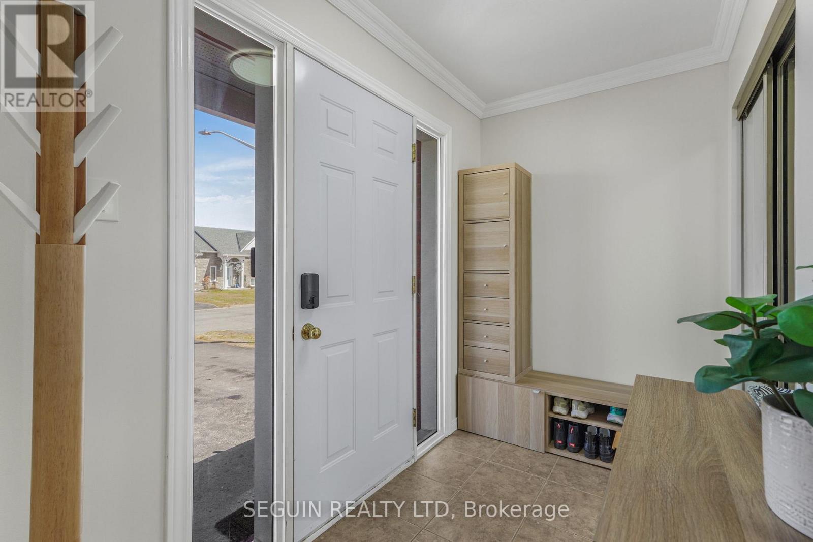 77 Richard Street, Alfred And Plantagenet, Ontario  K0B 1A0 - Photo 5 - X13016774