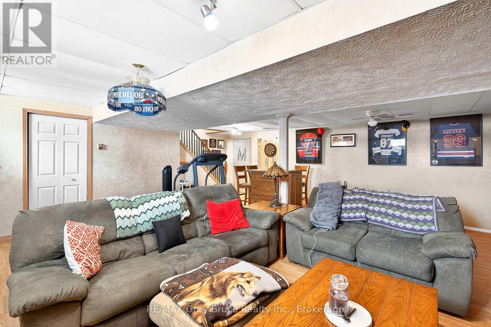 102 Mary Avenue W, Georgian Bluffs, Ontario  N4K 5N5 - Photo 31 - X12902280