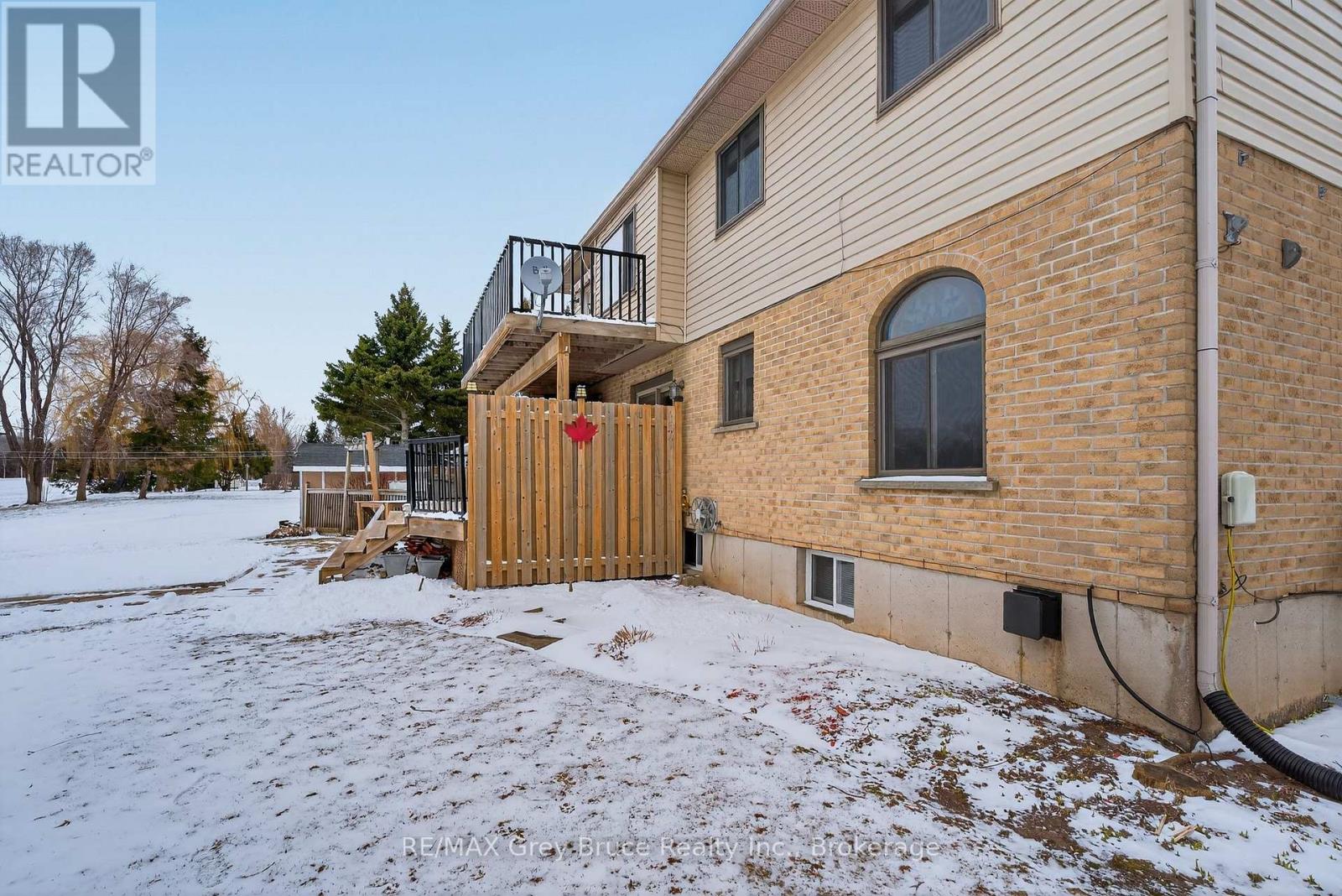 102 Mary Avenue W, Georgian Bluffs, Ontario  N4K 5N5 - Photo 37 - X12902280