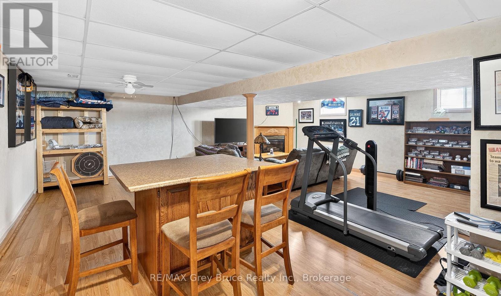 102 Mary Avenue W, Georgian Bluffs, Ontario  N4K 5N5 - Photo 30 - X12902280