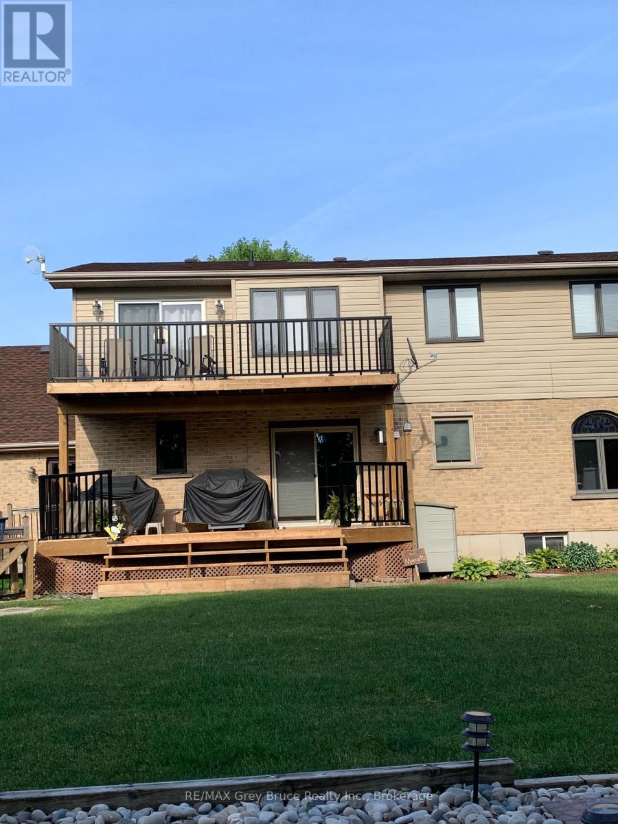 102 Mary Avenue W, Georgian Bluffs, Ontario  N4K 5N5 - Photo 42 - X12902280